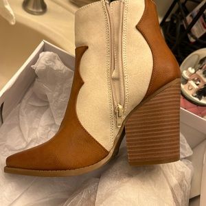 2 toned booties brand new in a box size 7